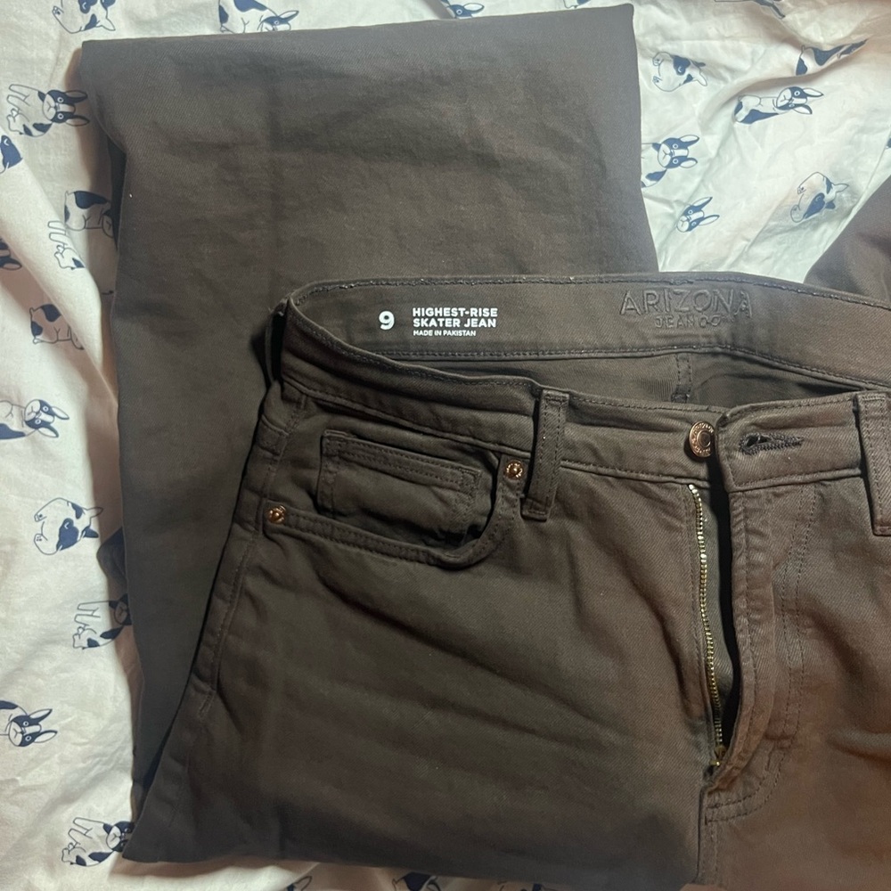 High waist mocha skater jean